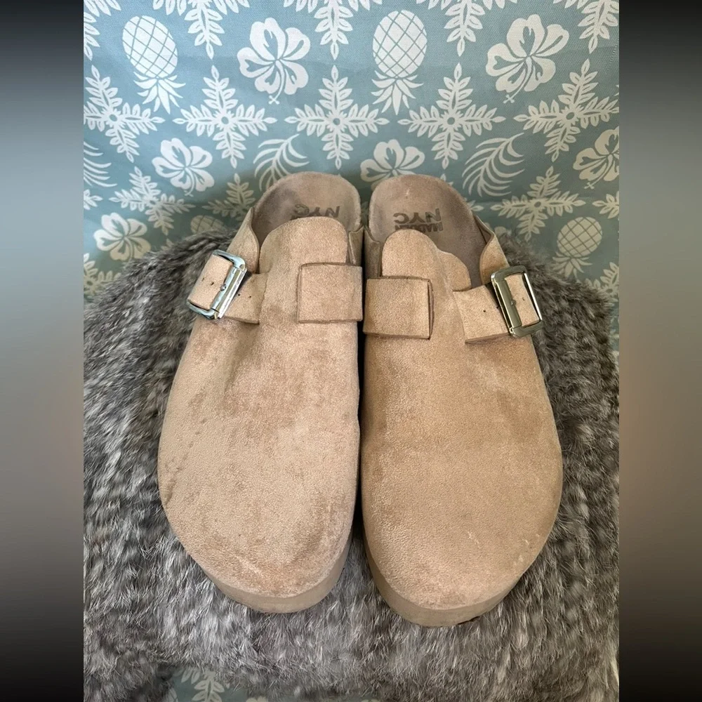 Madden NYC Tan MicroSuede Women's Platform Clogs  Size 11